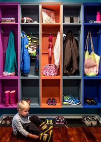 Детская цветная гардеробная комната Лесосибирск